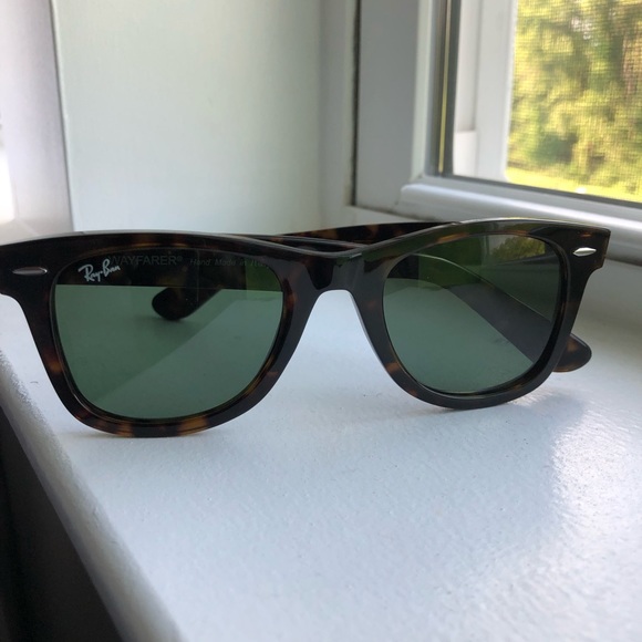 Ray Ban Wayfarer Tortoise Shell Sunglasses - Picture 7 of 12